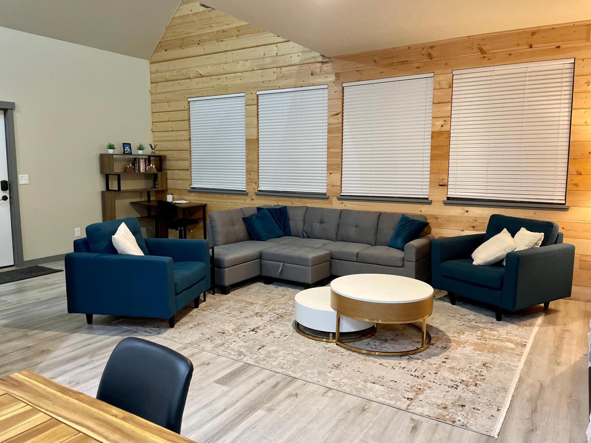New Modern Cabin! 5Mi To Mt Rainier National Park! Hot Tub & Wifi Ashford Exterior photo